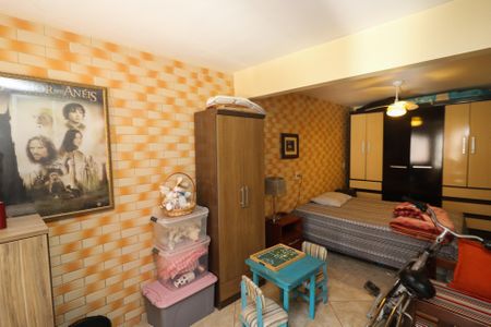 Casa à venda com 274m², 5 quartos e 4 vagasQuarto 3