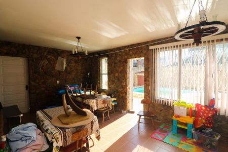 Casa à venda com 274m², 5 quartos e 4 vagasVaranda