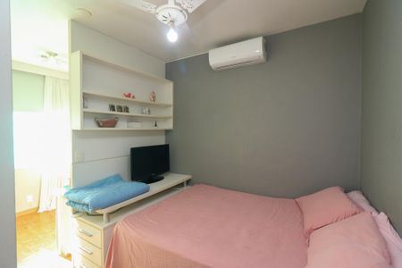 Casa à venda com 274m², 5 quartos e 4 vagasQuarto 2