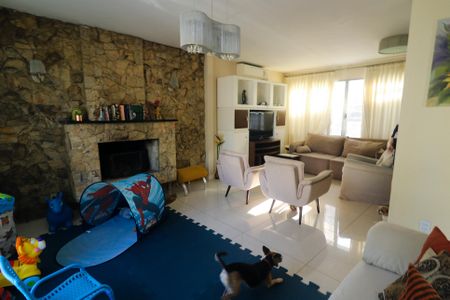 Sala de casa à venda com 5 quartos, 274m² em Tristeza, Porto Alegre