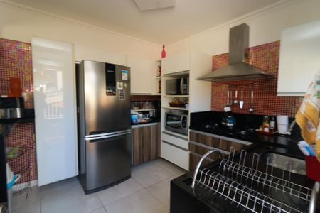 Casa à venda com 274m², 5 quartos e 4 vagasCozinha