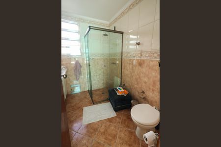Casa à venda com 274m², 5 quartos e 4 vagasBanheiro da Suíte