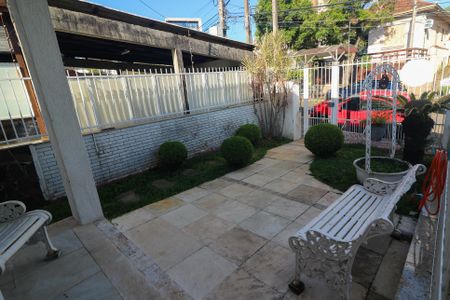Casa à venda com 274m², 5 quartos e 4 vagasJardim