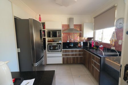 Casa à venda com 274m², 5 quartos e 4 vagasCozinha