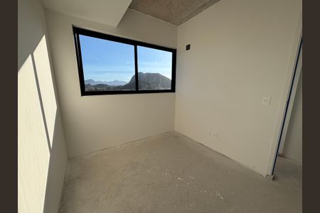 Apartamento à venda com 117m², 3 quartos e 2 vagasQuarto 1