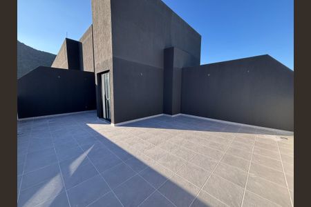 Apartamento à venda com 117m², 3 quartos e 2 vagasCobertura