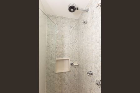 Apartamento à venda com 50m², 1 quarto e 1 vaga Apartamento à venda com 50m², 1 quarto e 1 vagaBanheiro da Suíte