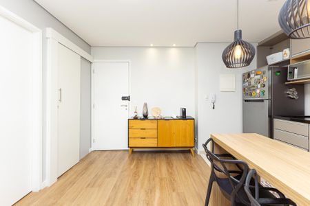 Apartamento à venda com 50m², 1 quarto e 1 vaga Apartamento à venda com 50m², 1 quarto e 1 vagaSala