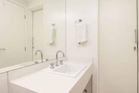 Apartamento à venda com 50m², 1 quarto e 1 vaga Apartamento à venda com 50m², 1 quarto e 1 vagaBanheiro da Suíte