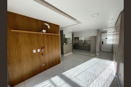 Apartamento à venda com 68m², 3 quartos e 2 vagasSala