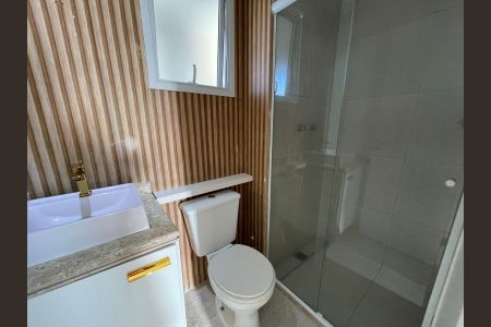 Apartamento à venda com 68m², 3 quartos e 2 vagasBanheiro 
