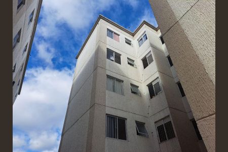 Apartamento para alugar com 40m², 2 quartos e 1 vagaAdesivo na Janela
