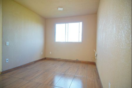 Sala de apartamento para alugar com 2 quartos, 40m² em Rubem Berta, Porto Alegre