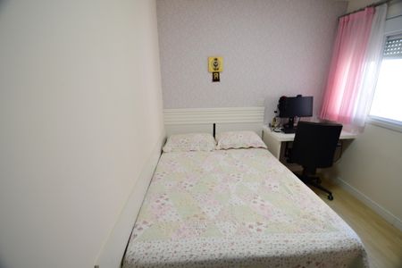 Apartamento à venda com 137m², 4 quartos e 3 vagasQuarto 2