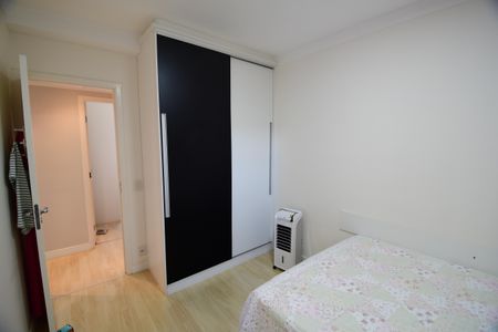 Apartamento à venda com 137m², 4 quartos e 3 vagasQuarto 2