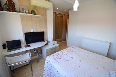 Apartamento à venda com 137m², 4 quartos e 3 vagasQuarto 4 - Suíte