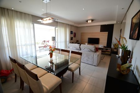 Apartamento à venda com 137m², 4 quartos e 3 vagasSala