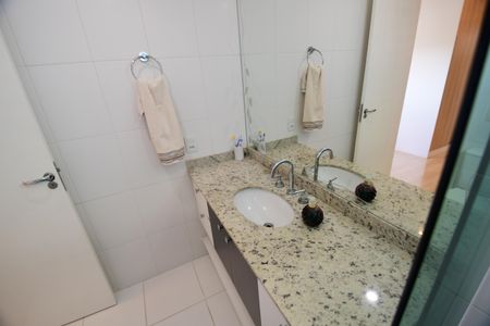 Apartamento à venda com 137m², 4 quartos e 3 vagasBanheiro Suíte