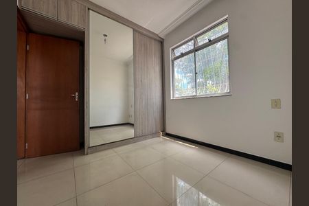 Foto 05 de apartamento à venda com 3 quartos, 72m² em Vila Cloris, Belo Horizonte