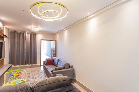 Casa à venda com 150m², 3 quartos e 2 vagasSala