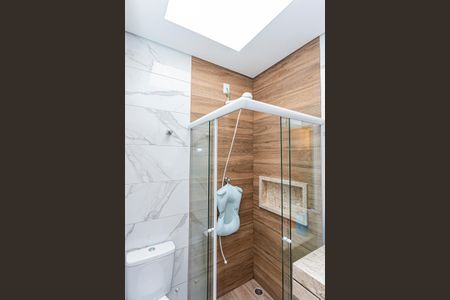 Casa à venda com 150m², 3 quartos e 2 vagasBanheiro suite 2