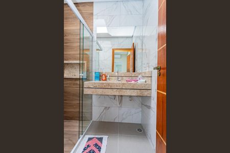 Casa à venda com 150m², 3 quartos e 2 vagasBanheiro suite 2