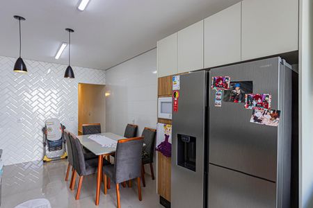 Casa à venda com 150m², 3 quartos e 2 vagasCozinha