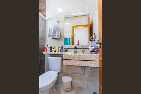 Casa à venda com 150m², 3 quartos e 2 vagasBanheiro suite 3