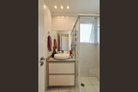 Apartamento à venda com 82m², 2 quartos e 1 vagaBanheiro da Suíte