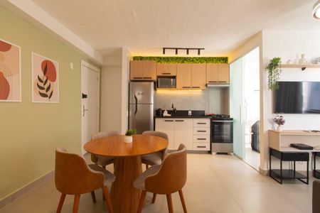 Sala e Cozinha de apartamento para alugar com 1 quarto, 36m² em Liberdade, São Paulo