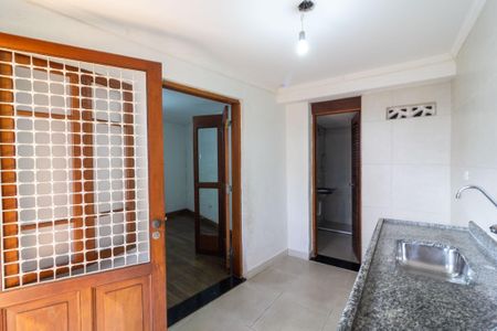 Casa à venda com 120m², 2 quartos e 1 vagaEdícula