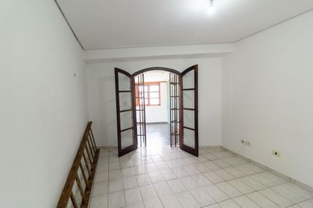 Quarto 2 de casa para alugar com 2 quartos, 120m² em Jardim Pedreira, São Paulo