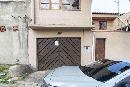 Casa à venda com 120m², 2 quartos e 1 vagaFachada