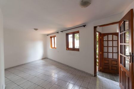 Sala de casa para alugar com 2 quartos, 120m² em Jardim Pedreira, São Paulo