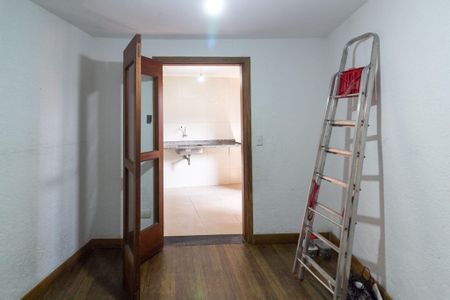 Casa à venda com 120m², 2 quartos e 1 vagaEdícula
