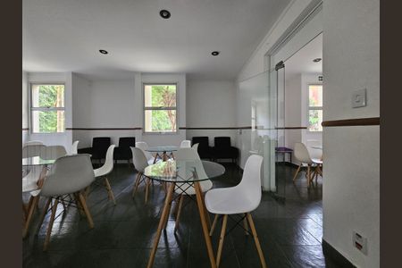 Apartamento à venda com 54m², 2 quartos e 1 vagaSalão de Festas