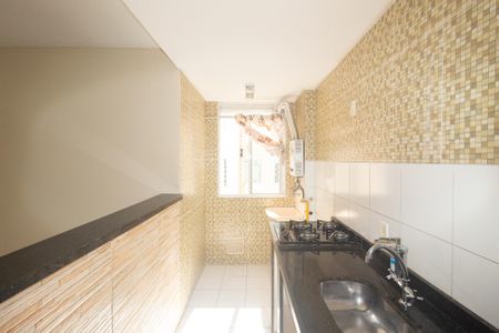 Apartamento para alugar com 56m², 3 quartos e 1 vaga Apartamento para alugar com 56m², 3 quartos e 1 vagaCozinha e Área de Serviço