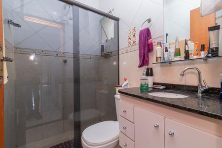 Casa de condomínio à venda com 115m², 2 quartos e 2 vagasBanheiro da Suíte 2