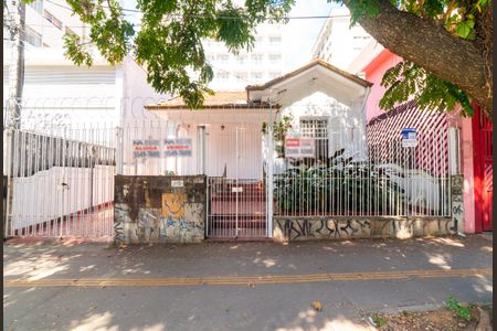 Casa à venda com 400m², 2 quartos e 1 vagaFachada