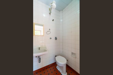 Casa à venda com 400m², 2 quartos e 1 vagaEdícula - Banheiro