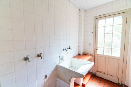 Casa à venda com 400m², 2 quartos e 1 vagaEdícula - Lavanderia