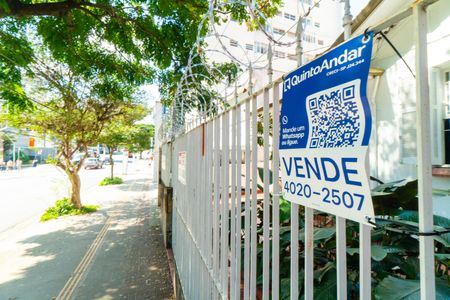 Casa à venda com 400m², 2 quartos e 1 vagaPlaquinha