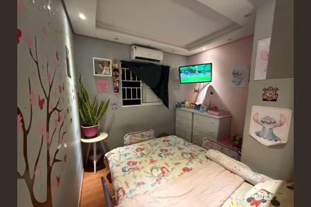 Casa à venda com 255m², 6 quartos e 5 vagas Casa à venda com 255m², 6 quartos e 5 vagasQuarto