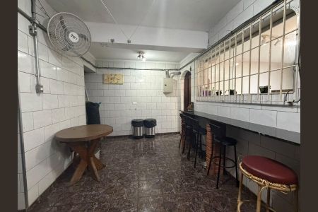 Casa à venda com 255m², 6 quartos e 5 vagas Casa à venda com 255m², 6 quartos e 5 vagasÁrea Comum