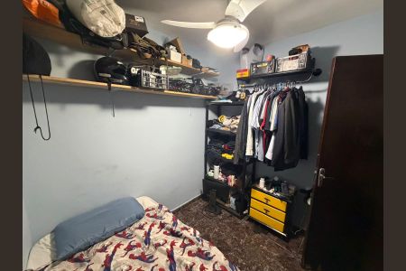 Casa à venda com 255m², 6 quartos e 5 vagas Casa à venda com 255m², 6 quartos e 5 vagasQuarto