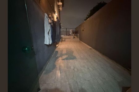 Casa à venda com 255m², 6 quartos e 5 vagas Casa à venda com 255m², 6 quartos e 5 vagasÁrea Comum