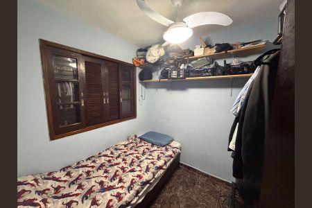 Casa à venda com 255m², 6 quartos e 5 vagas Casa à venda com 255m², 6 quartos e 5 vagasQuarto