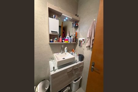 Casa à venda com 255m², 6 quartos e 5 vagas Casa à venda com 255m², 6 quartos e 5 vagasBanheiro