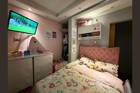 Casa à venda com 255m², 6 quartos e 5 vagas Casa à venda com 255m², 6 quartos e 5 vagasQuarto