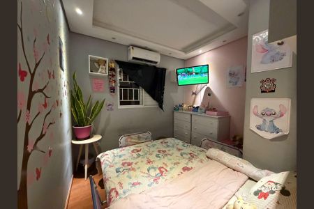 Casa à venda com 255m², 6 quartos e 5 vagas Casa à venda com 255m², 6 quartos e 5 vagasQuarto